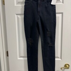129 NWT Current/Elliott $180 distressed skinny jean size 26